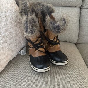 Sorel Joan of Arctic Women’s Waterproof boots